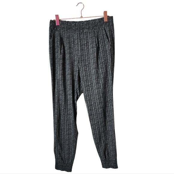ATHLETA Tropic Aliso Pant elastic waistband in green print size 10 - Picture 1 of 9